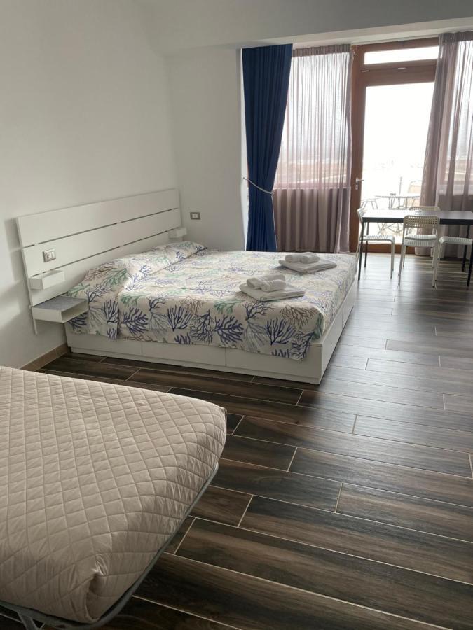 Manfredi Sea Room Vieste Ngoại thất bức ảnh